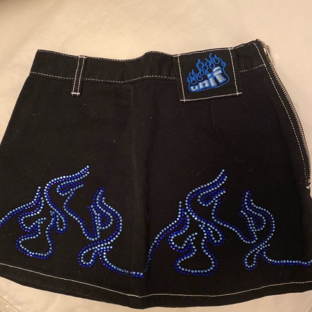 unif skirt ! 💘💘